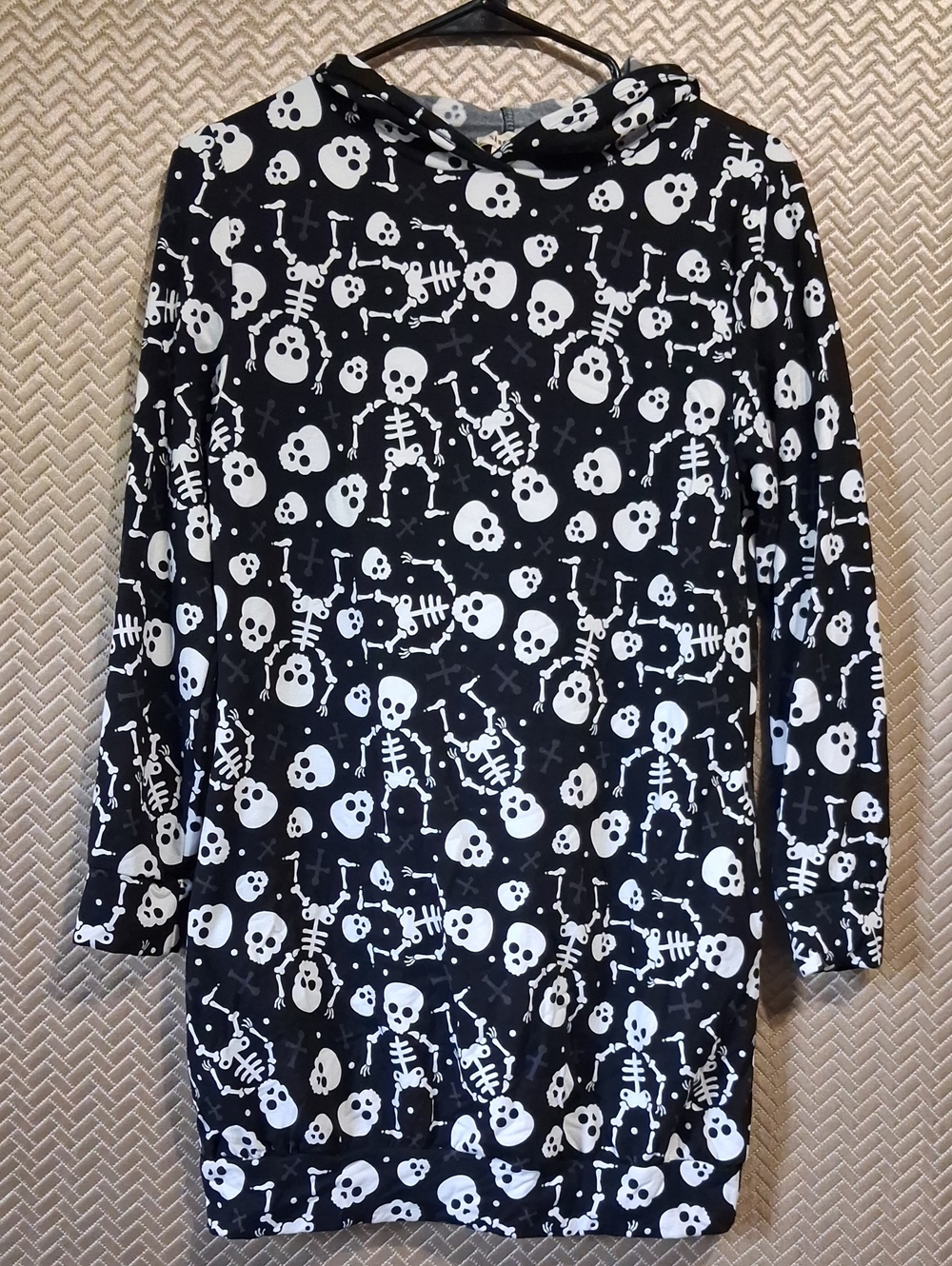 shosho Black & White Skull Print Hoodie Dress